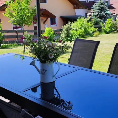 Sonneninsel In Velden Am Woerthersee By Interhome