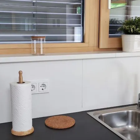 בית נופש Sonneninsel In Velden Am Woerthersee By Interhome וולדן אם וורתרסי