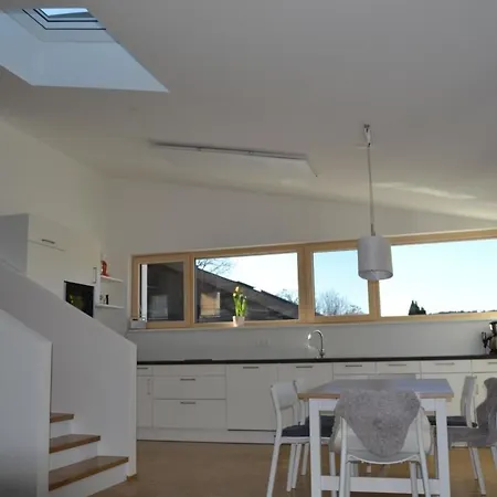 Sonneninsel In Velden Am Woerthersee By Interhome בית נופש