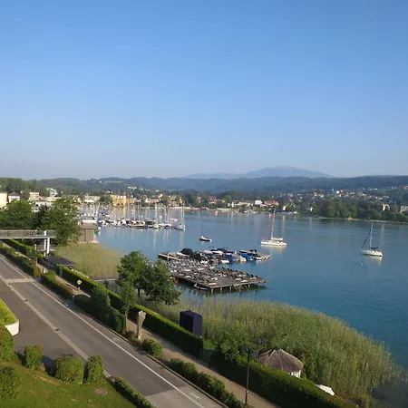 Sonneninsel In By Interhome Feriehus Velden am Wörthersee