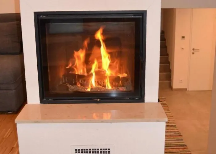 Holiday home Sonneninsel In Velden Am Woerthersee By Interhome *