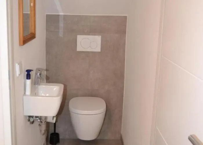 Holiday home Sonneninsel In Velden Am Woerthersee By Interhome *