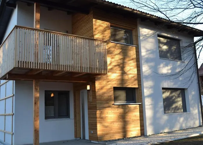 בית נופש Sonneninsel In Velden Am Woerthersee By Interhome *